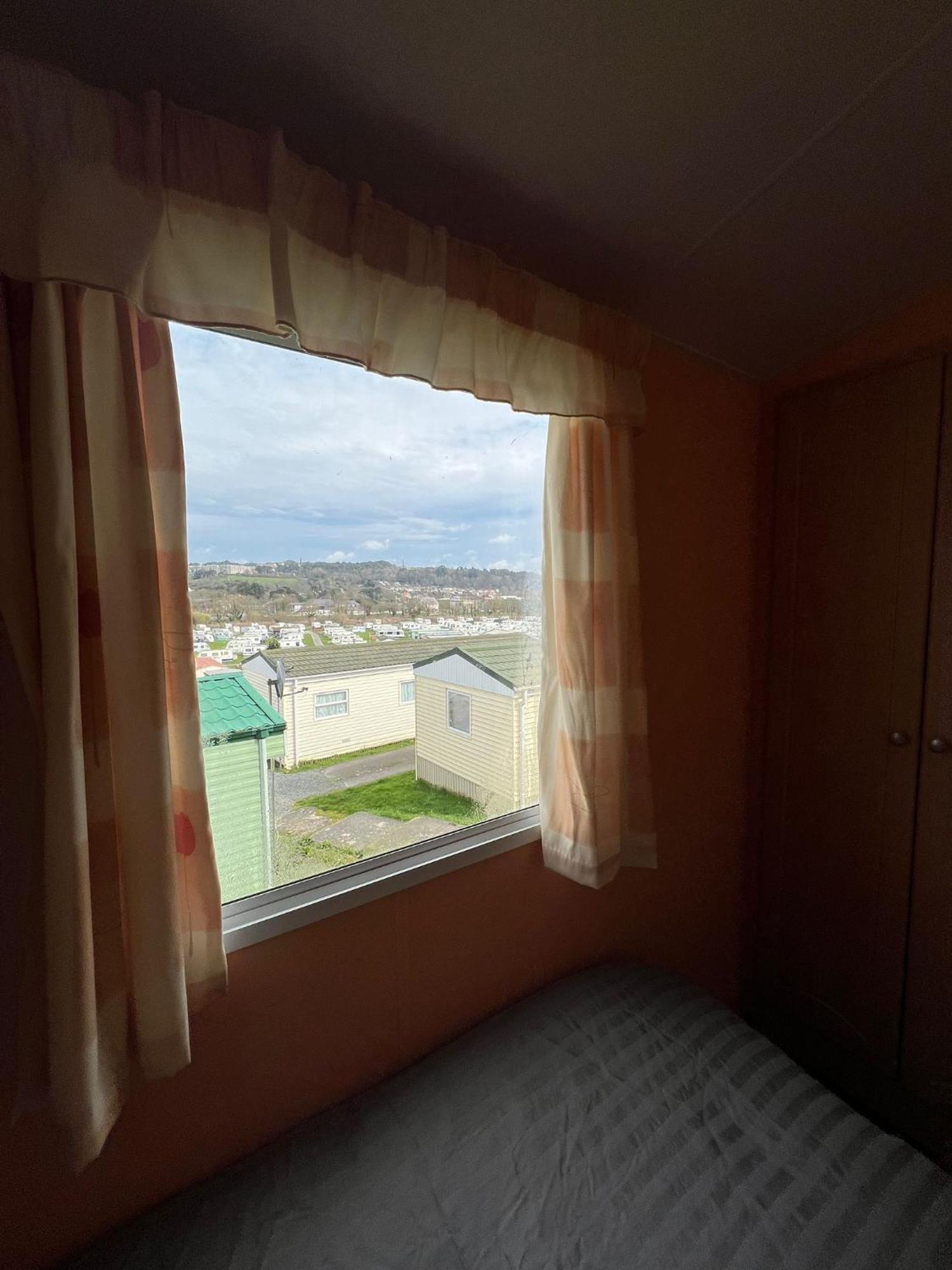 Light And Airy 2 Bedroom Mobile Home Аберистуит Экстерьер фото