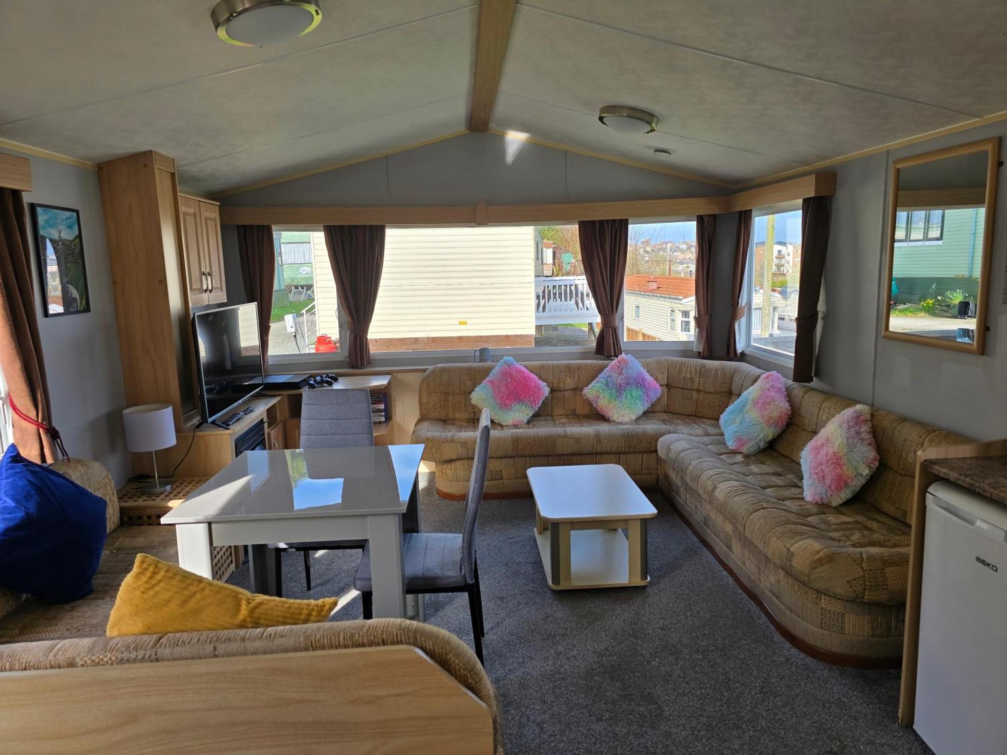 Light And Airy 2 Bedroom Mobile Home Аберистуит Экстерьер фото
